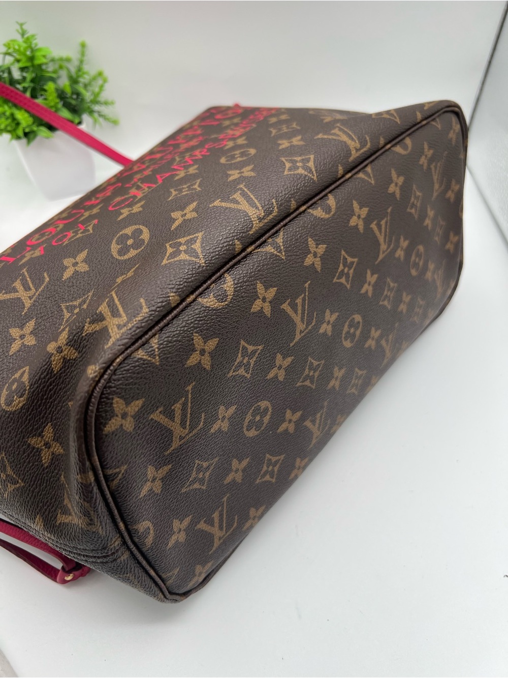 Louis Vuitton Monogram limited edition Neverfull MM ❤️😍 - Picture 9 of 11